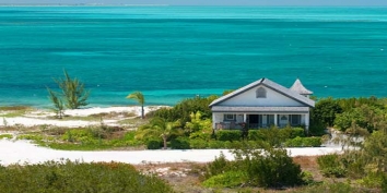 Turks and Caicos Villa Rentals - Ballyhoo Cottage, Grace Bay Beach, Providenciales (Provo), Turks and Caicos Islands.