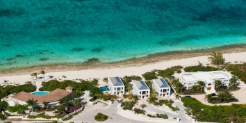 Turks and Caicos Villa Rentals - Ocean Edge Villa, Grace Bay Beach, Providenciales (Provo), Turks and Caicos Islands.
